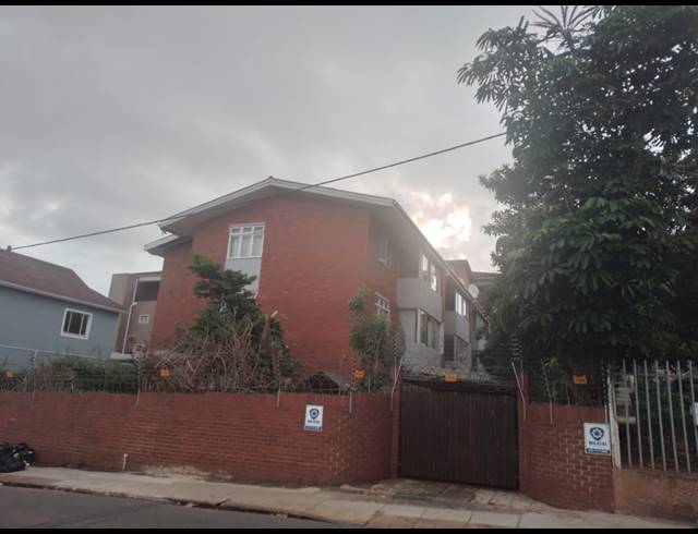 2.5 BEDROOM FLAT FOR SALE IN GLENWOOD